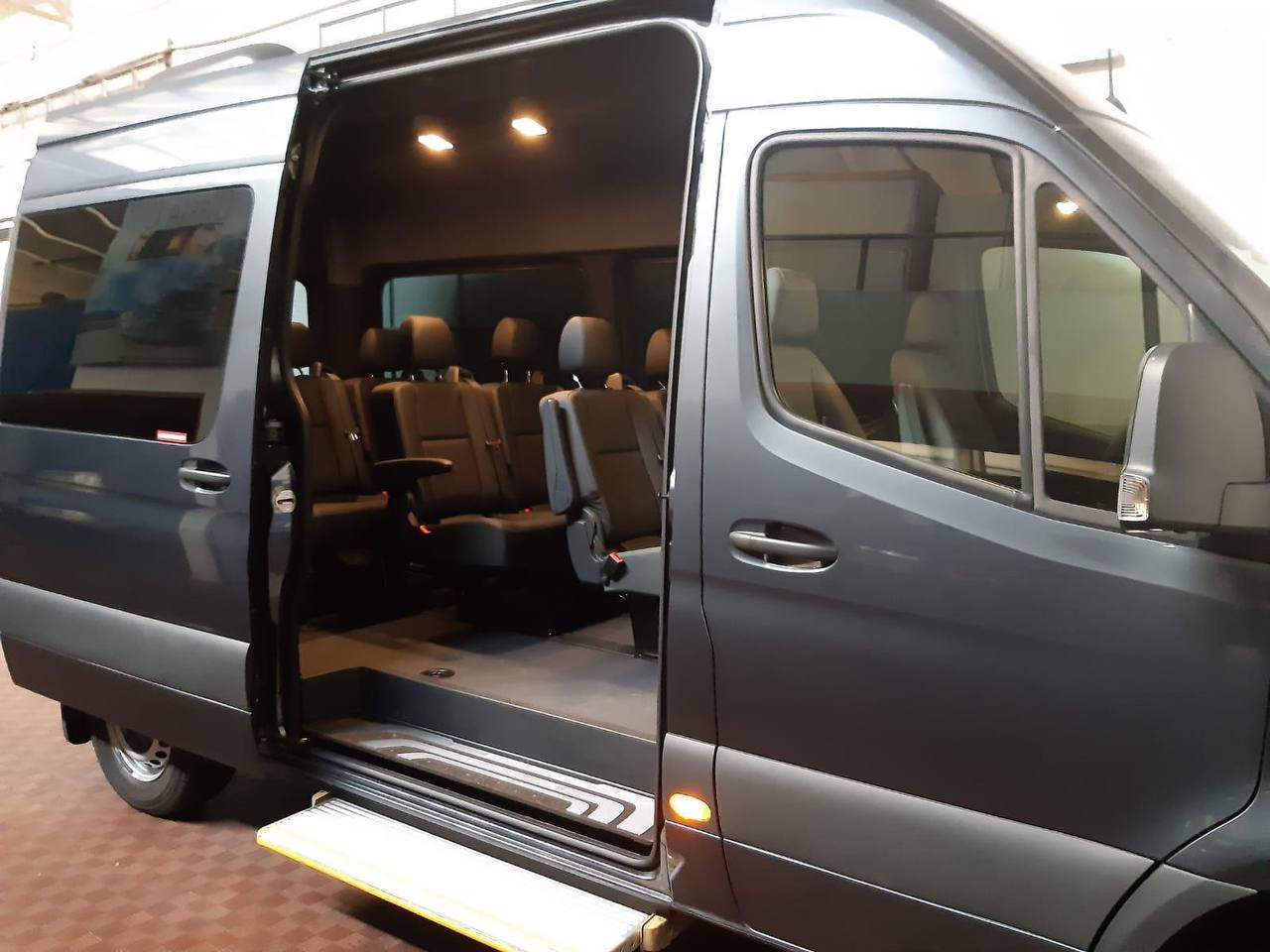 Taxi in Rome with Mercedes Sprinter