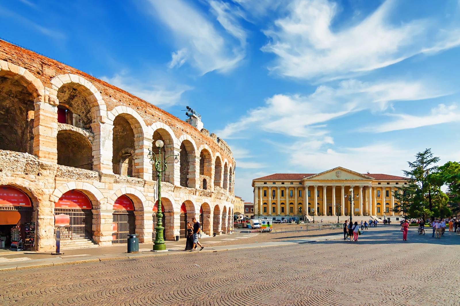 Rome to Verona Private transfer taxi